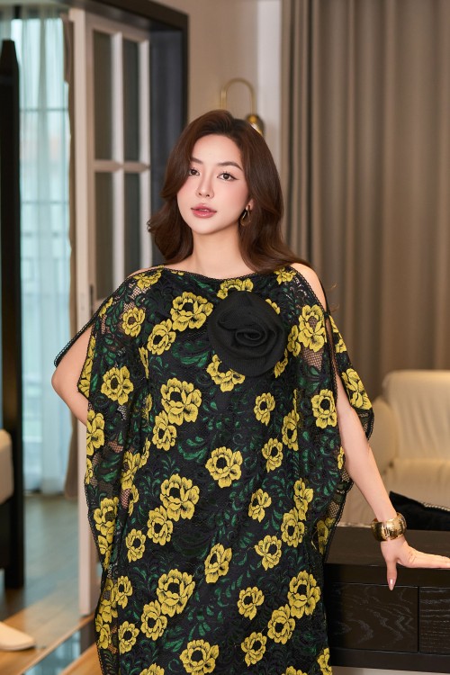 Sixdo Green & Yellow Lace Loose Dress With Flower